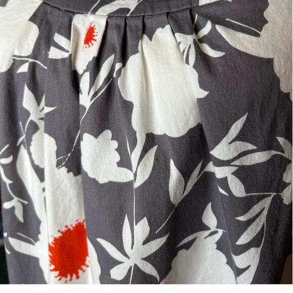 John Paul Richard Blouse in Gray White Red Floral Print Halter Neckline Size XL - Picture 2 of 6
